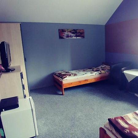 Dębica Osrodek Sportowo Wypoczynkowy Pustynia旅舍 外观 照片